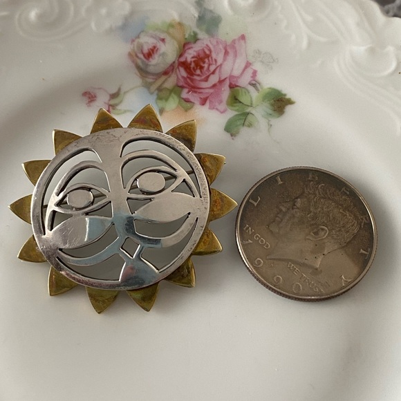 Vintage Mexican Sterling Smiling Sun Pendant - Picture 3 of 6